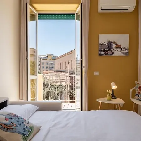 Apartment Bright In The Center - Spacious & Cozy *