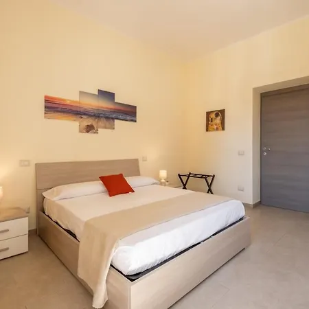 Bright In The Center - Spacious & Cozy