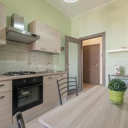 Appartamento Bright In The Center - Spacious & Cozy