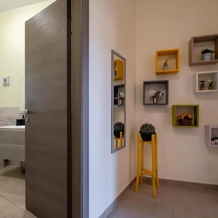 Bright In The Center - Spacious & Cozy Apartment