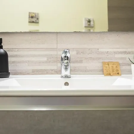 Bright In The Center - Spacious & Cozy Apartman *