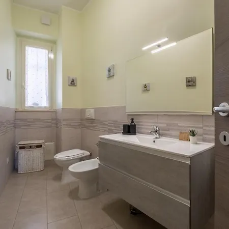 Bright In The Center - Spacious & Cozy Apartman *