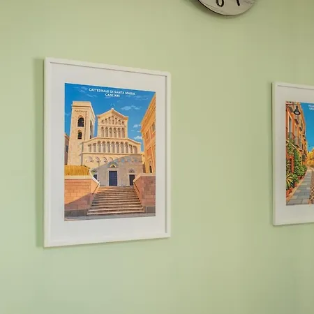 Bright In The Center - Spacious & Cozy Cagliari